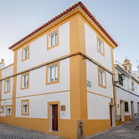 Azinheira Suites Townhouse - Alojamento Turistico (Adults Only) 엘바스 외부 사진