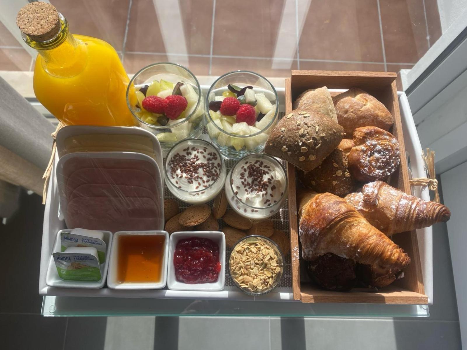 Azinheira Suites Townhouse - Alojamento Turistico (Adults Only) 엘바스 외부 사진