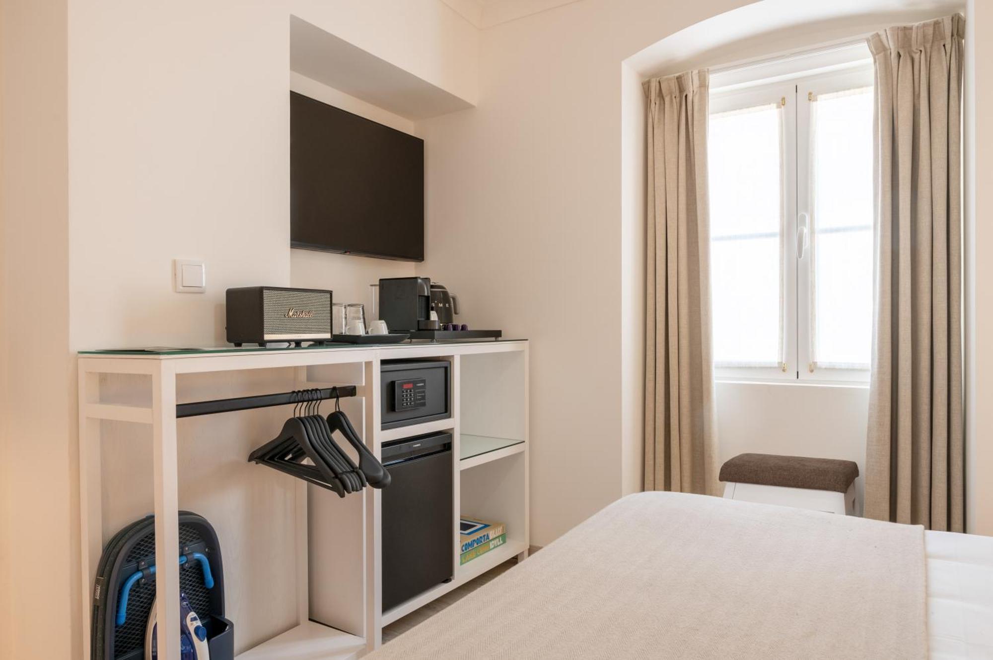 Azinheira Suites Townhouse - Alojamento Turistico (Adults Only) 엘바스 객실 사진